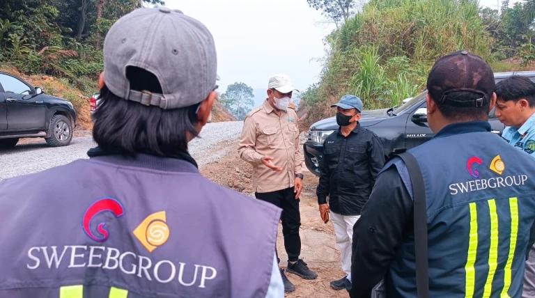 Proyek Jalan Seriang–Peso Dikejar Target, Wabup Ingatkan Kualitas Kerja